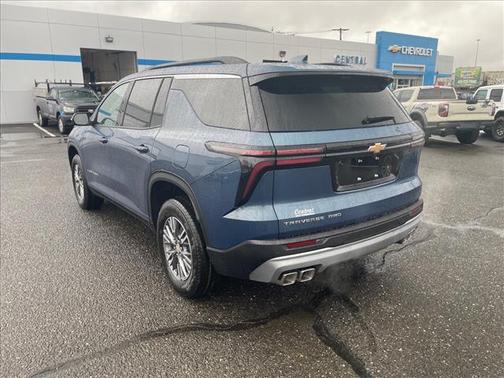 Lakeshore Blue Metallic 2026 Chevrolet Traverse LT