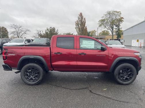 Radiant Red Tintcoat 2026 Chevrolet Colorado Trail Boss