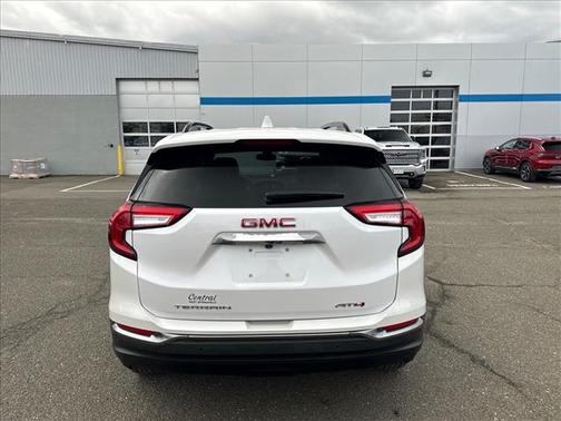 White Frost Tricoat 2022 GMC Terrain AWD AT4