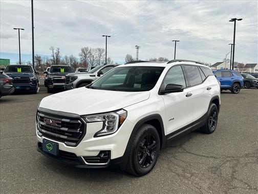 White Frost Tricoat 2022 GMC Terrain AWD AT4