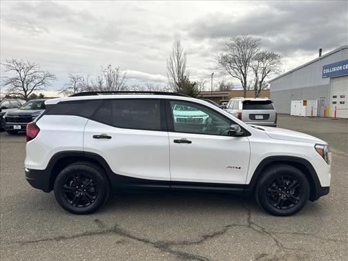 White Frost Tricoat 2022 GMC Terrain AWD AT4