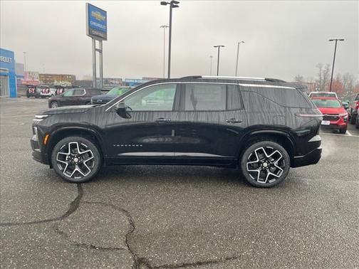 Mosaic Black Metallic 2026 Chevrolet Traverse High Country
