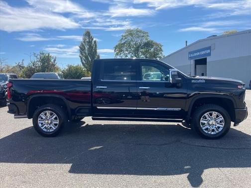 2025 Chevrolet Silverado 2500 High Country