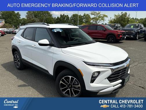 Summit White 2025 Chevrolet Trailblazer LT