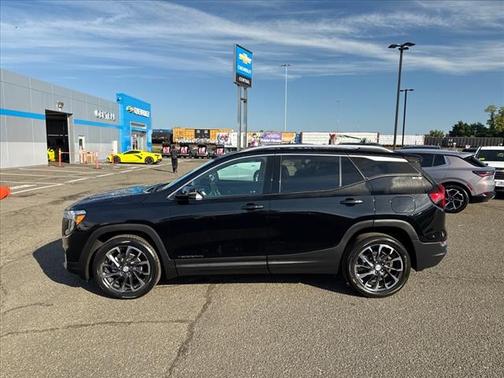 2022 GMC Terrain SLT