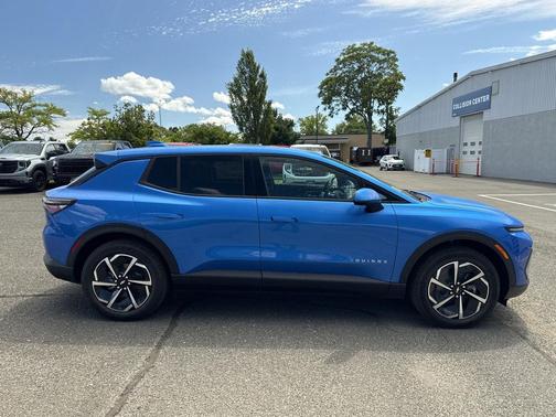 Riptide Blue Metallic 2026 Chevrolet Equinox EV LT