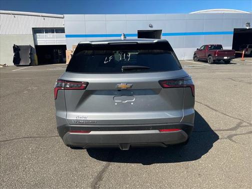 Sterling Gray Metallic 2026 Chevrolet Equinox 1LT