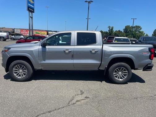 2025 Chevrolet Colorado WT