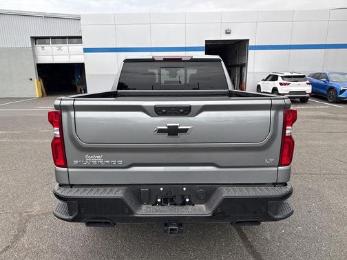 Sterling Gray Metallic 2026 Chevrolet Silverado 1500 LT Trail Boss