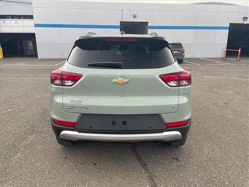 Cacti Green 2026 Chevrolet Trailblazer LT