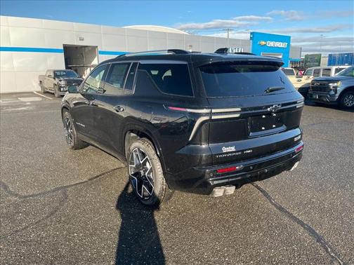 Mosaic Black Metallic 2026 Chevrolet Traverse High Country