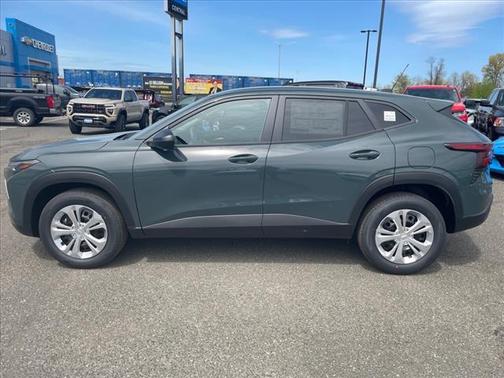 2025 Chevrolet Trax LS