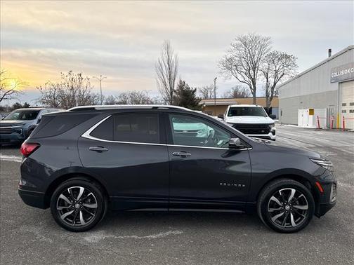 2022 Chevrolet Equinox Premier w/1LZ