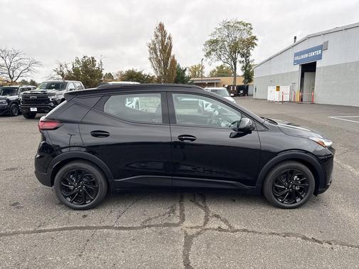 Mosaic Black Metallic 2027 Chevrolet Bolt RS FWD