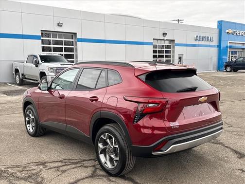 2025 Chevrolet Trax LT