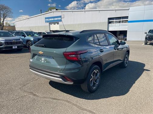 Cypress Gray 2026 Chevrolet Trax LT