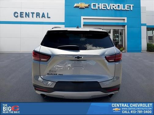 Sterling Gray Metallic 2023 Chevrolet Blazer 2LT