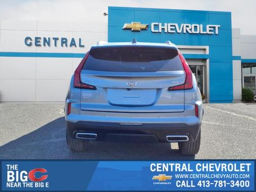 2024 Cadillac XT4 Premium Luxury