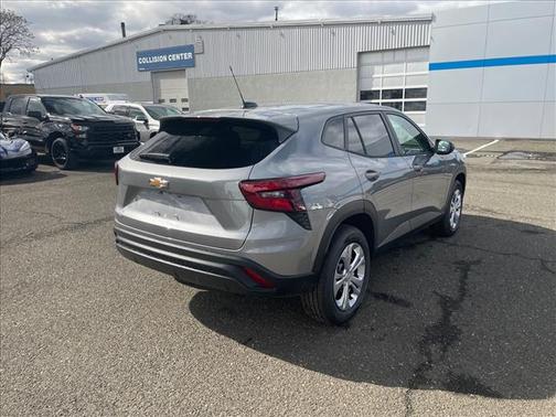 Sterling Gray Metallic 2026 Chevrolet Trax LS