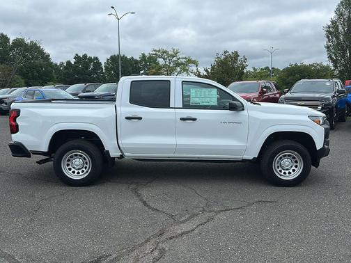 Summit White 2026 Chevrolet Colorado WT