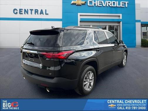 Mosaic Black Metallic 2023 Chevrolet Traverse LT Leather