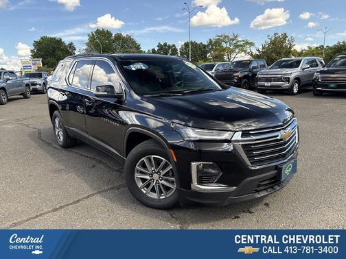 Mosaic Black Metallic 2023 Chevrolet Traverse LT Leather