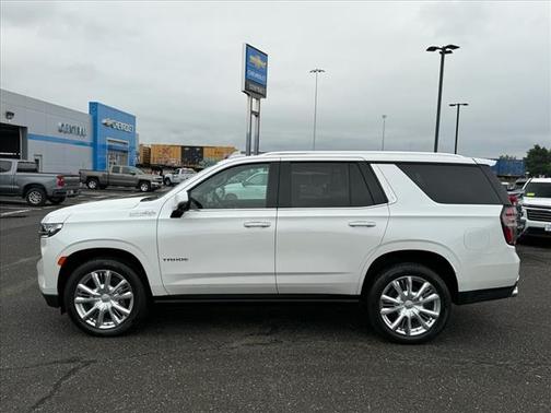 2022 Chevrolet Tahoe 4WD High Country