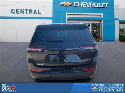 Diamond Black Crystal Pearlcoat 2023 Jeep Grand Cherokee L Altitude