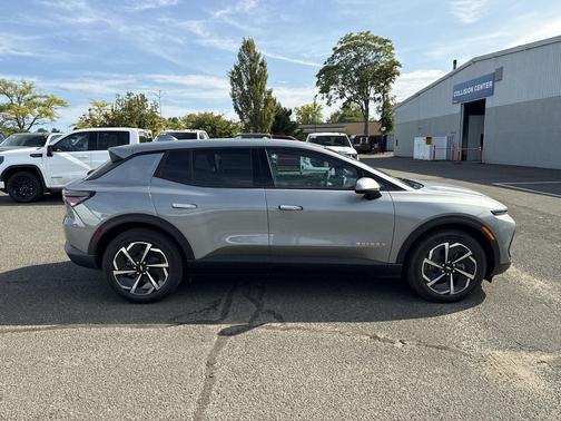 Sterling Gray Metallic 2026 Chevrolet Equinox EV LT