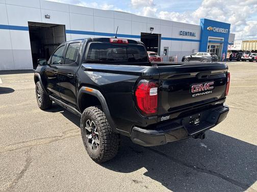 Onyx Black 2023 GMC Canyon AT4X
