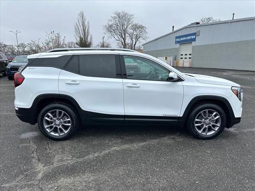 Summit White 2023 GMC Terrain SLT