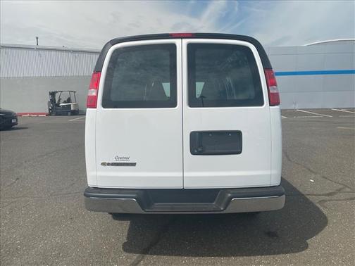 Summit White 2026 Chevrolet Express 2500 LT