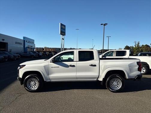 2024 Chevrolet Colorado WT
