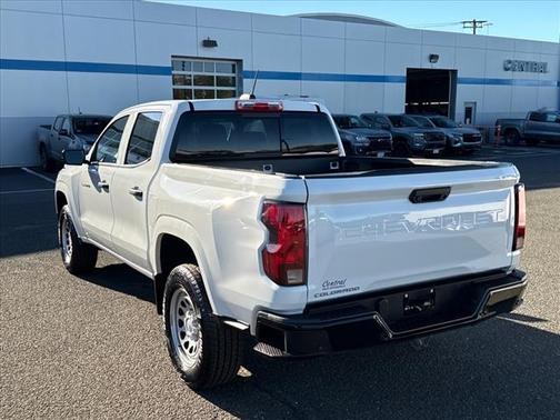 2024 Chevrolet Colorado WT