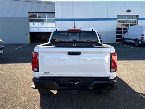2024 Chevrolet Colorado WT