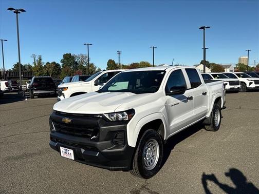 2024 Chevrolet Colorado WT