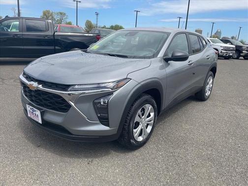 2025 Chevrolet Trax LS