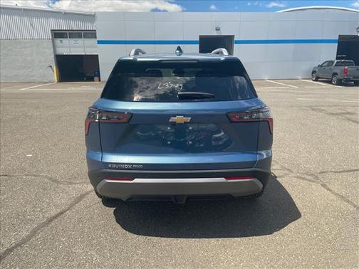 Lakeshore Blue Metallic 2026 Chevrolet Equinox 1LT