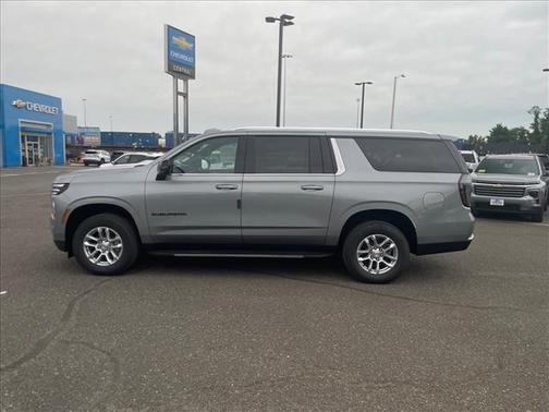 Sterling Gray Metallic 2026 Chevrolet Suburban LT