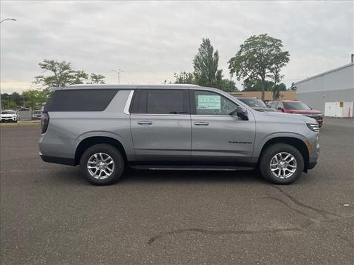 Sterling Gray Metallic 2026 Chevrolet Suburban LT
