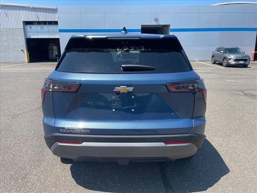 Lakeshore Blue Metallic 2026 Chevrolet Equinox 1LT
