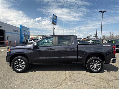 Dark Ash Metallic 2023 Chevrolet Silverado 1500 LT