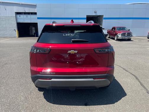 Radiant Red Tintcoat 2026 Chevrolet Equinox 1LT