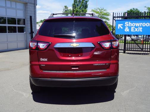 Siren Red Tintcoat 2016 Chevrolet Traverse 1LT