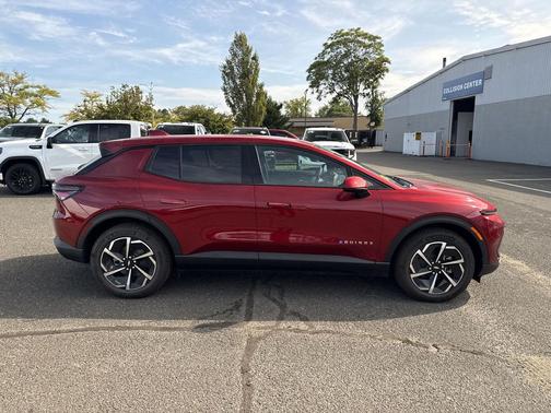 Radiant Red Tintcoat 2026 Chevrolet Equinox EV LT