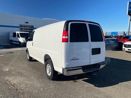 2025 Chevrolet Express 2500 RWD 2500 Regular Wheelbase WT