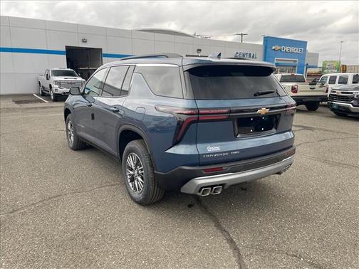 Lakeshore Blue Metallic 2026 Chevrolet Traverse LT