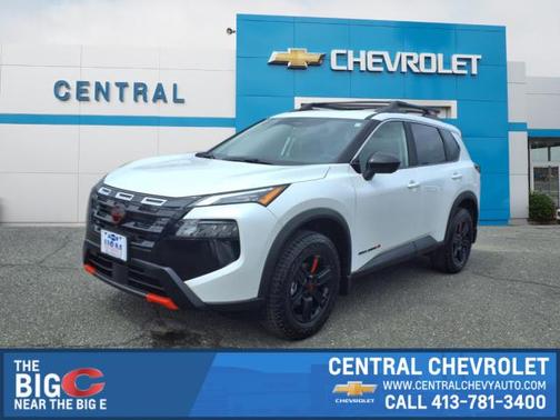 2025 Nissan Rogue Rock Creek