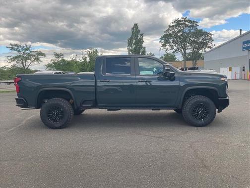 Cypress Gray 2026 Chevrolet Silverado 2500 Crew Cab, Standard Bed, XR2, 4WD