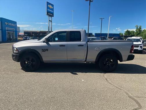 Billet Silver Metallic Clearcoat 2022 RAM 1500 Classic Warlock Quad Cab 4x4 6'4' Box